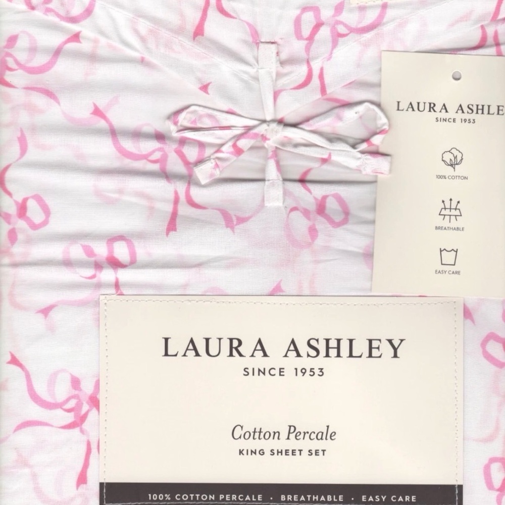 🎀 Laura Ashley King Sheet Set with Trailing Bow Pink Ribbon Design